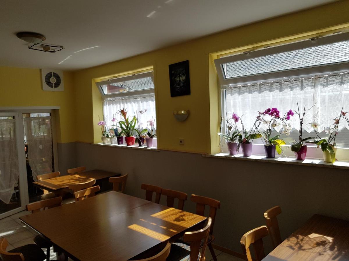 Albergo Restaurante Da Franco Büchenbeuren Exteriör bild